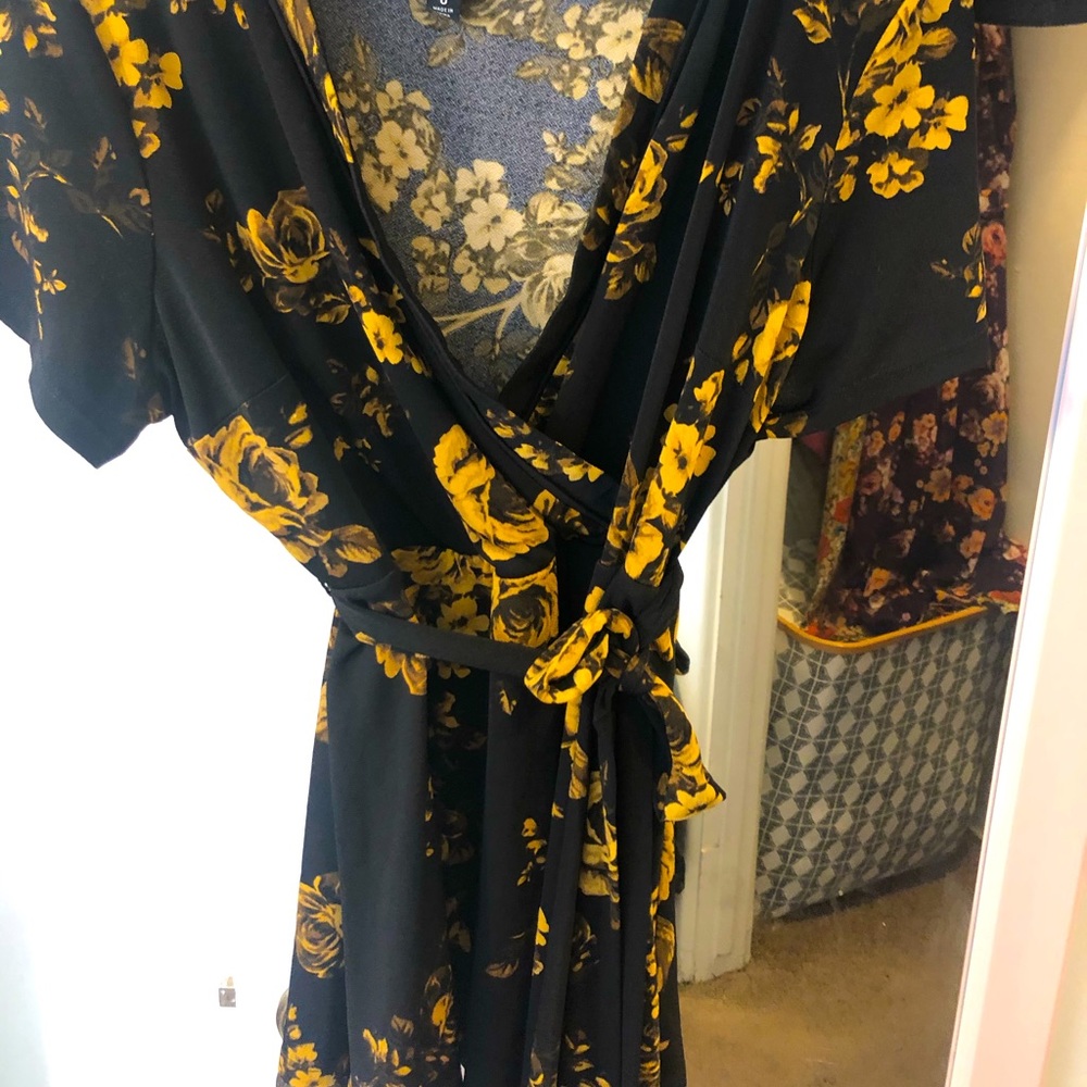 Torrid wrap top